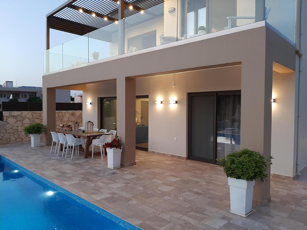 Platanias Villa Mirsini Екстериор снимка